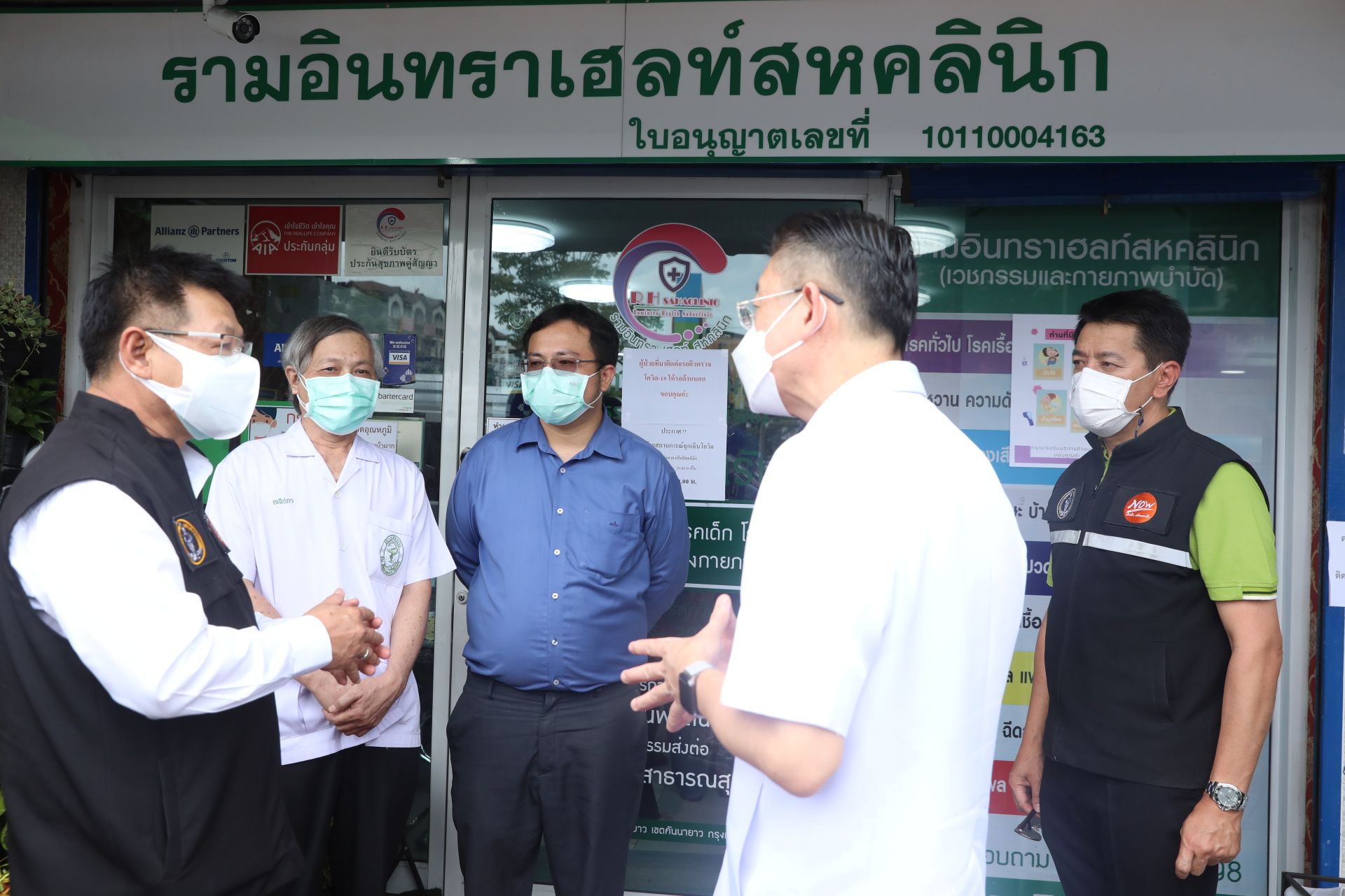 More clinics join forces with NHSO to expand COVID-19 care for patients at home, in communities